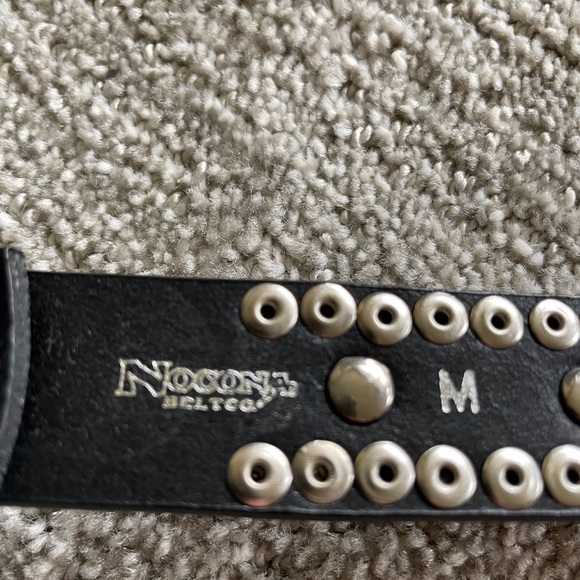 Nocona ladies leather belt with studs - Picture 5 of 7